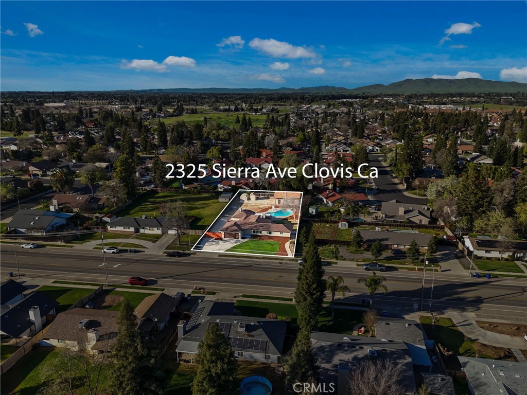 2325 Sierra Ave, Clovis, CA 93611
