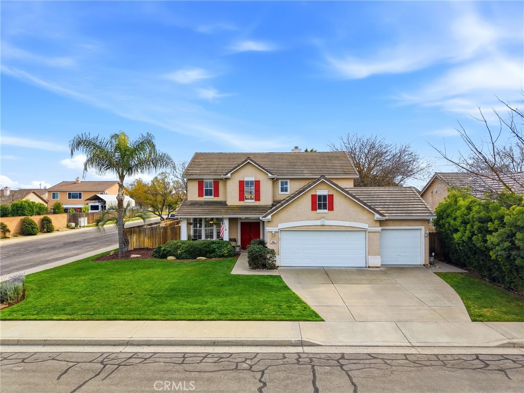 903 W Sandstone Ct, Hanford, CA 93230