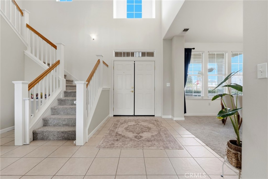 903 W Sandstone Ct, Hanford, CA 93230