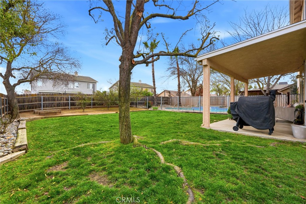 903 W Sandstone Ct, Hanford, CA 93230