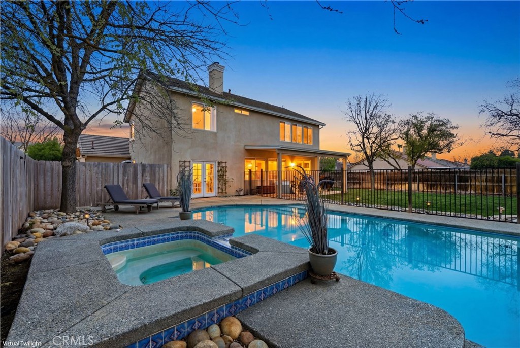 903 W Sandstone Ct, Hanford, CA 93230