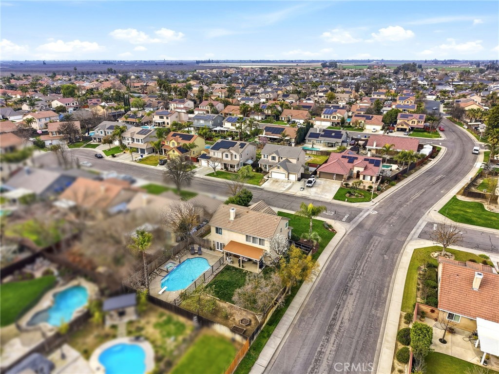 903 W Sandstone Ct, Hanford, CA 93230