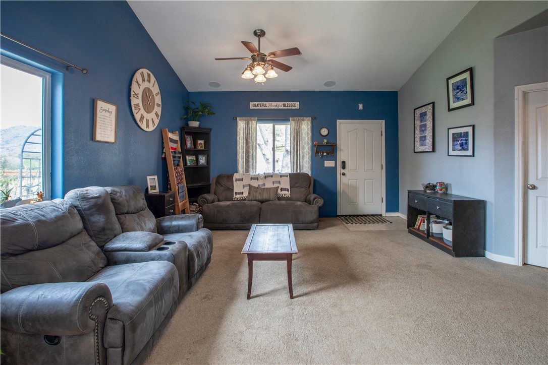 39313 Squaw Valley, Squaw Valley, CA 93675