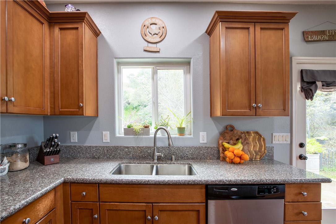 39313 Squaw Valley, Squaw Valley, CA 93675