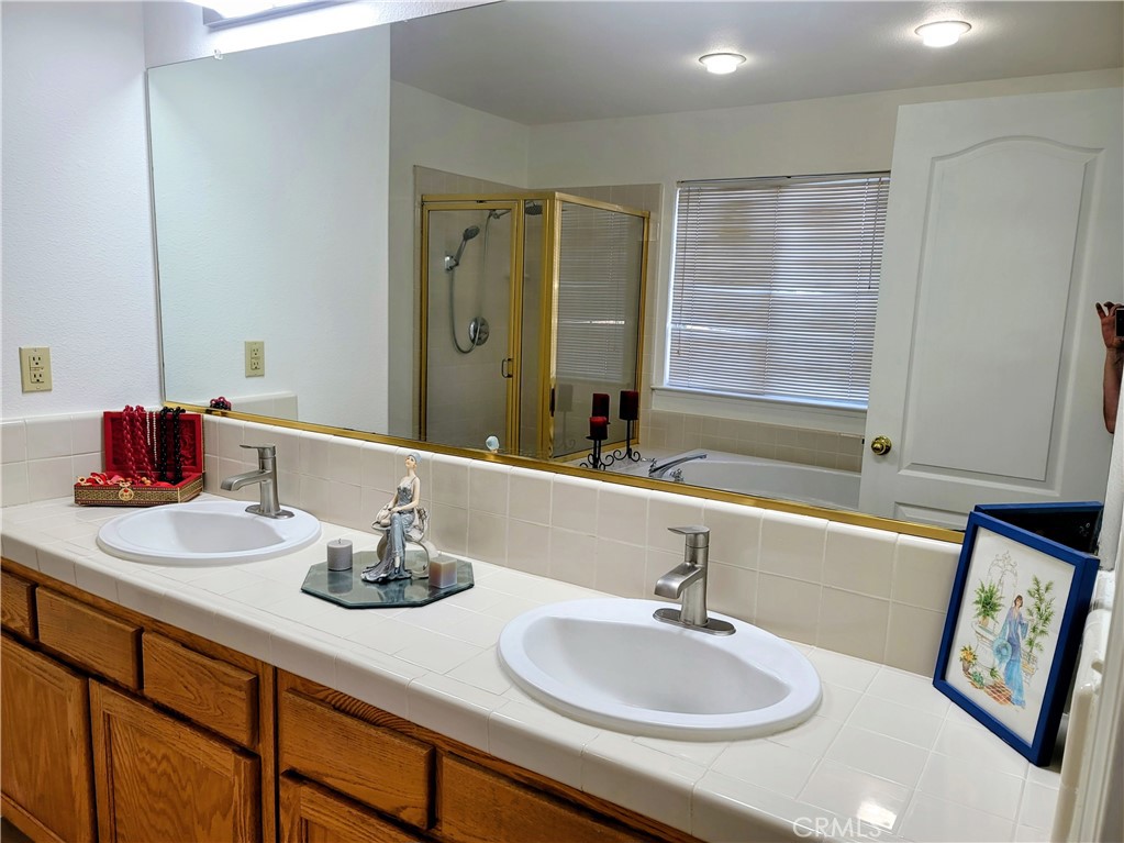 7835 N Matus, Fresno, CA 93720