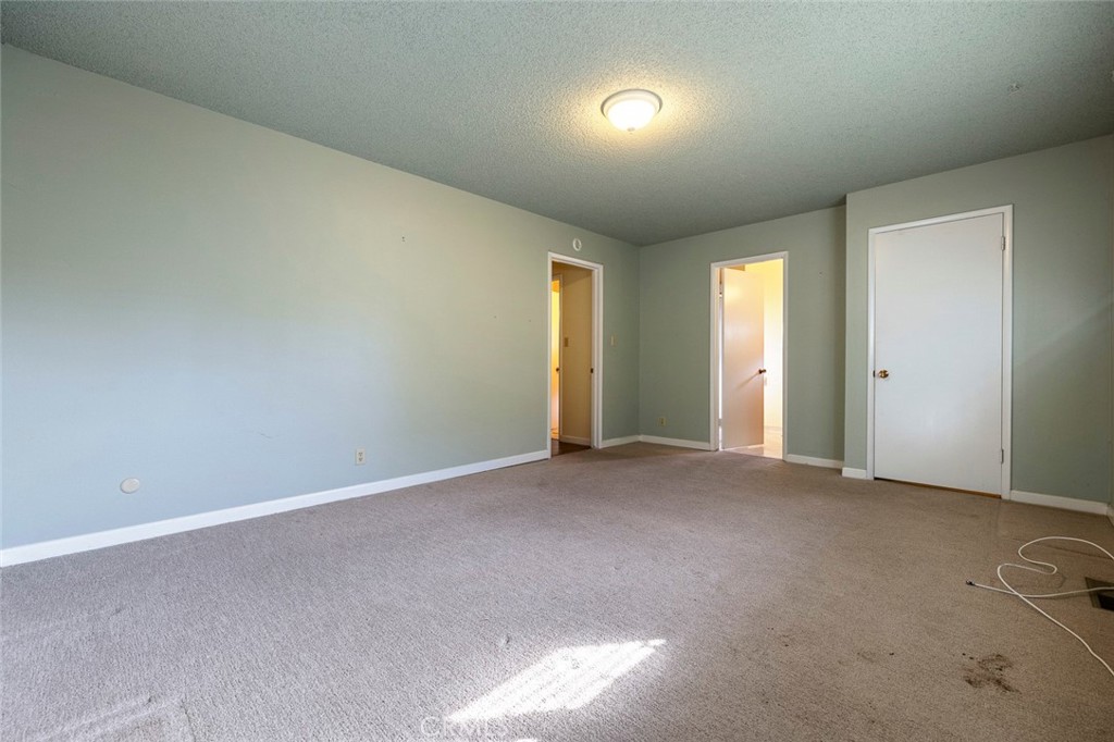 6647 N Anna St, Fresno, CA 93710