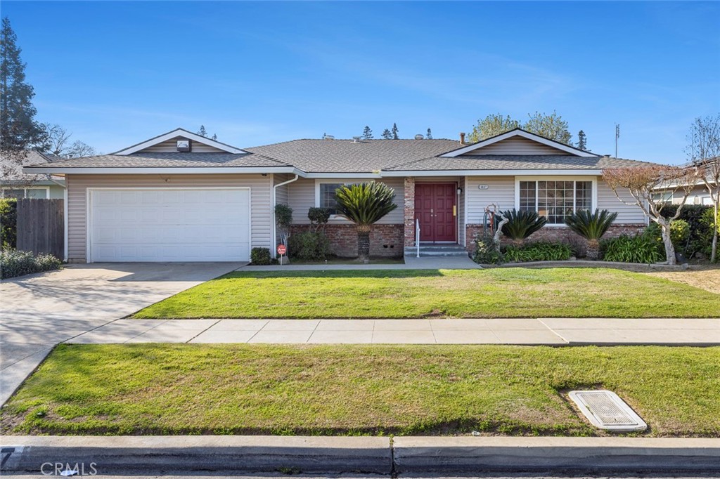 6647 N Anna St, Fresno, CA 93710