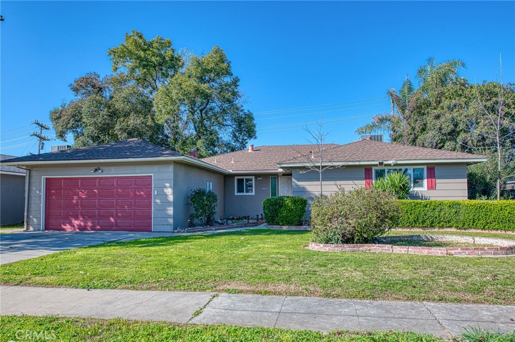 5435 N Bond St, Fresno, CA 93710
