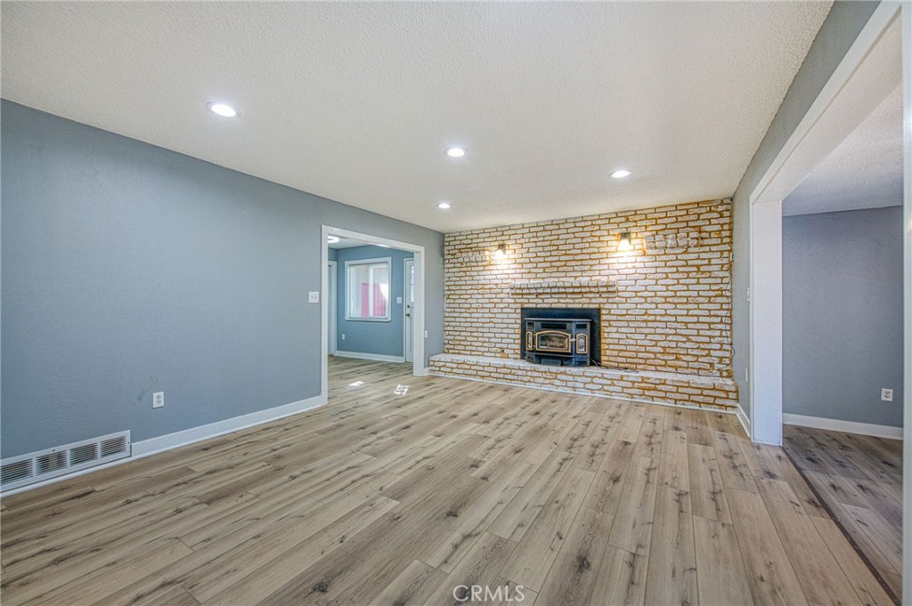 5435 N Bond St, Fresno, CA 93710
