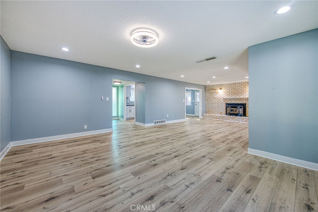 5435 N Bond St, Fresno, CA 93710