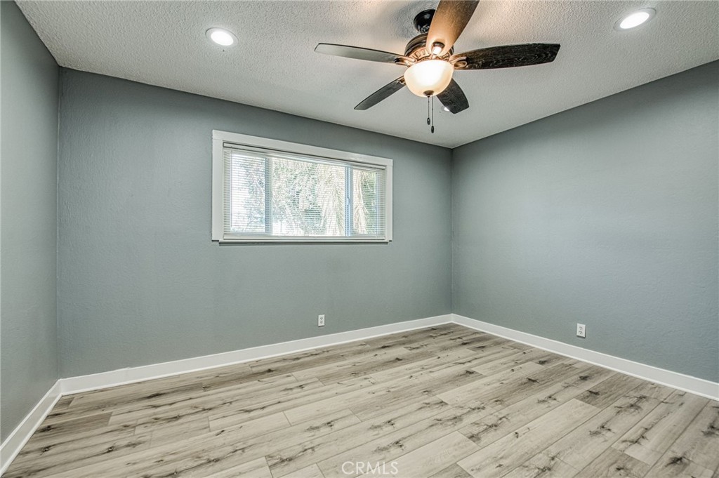 5435 N Bond St, Fresno, CA 93710