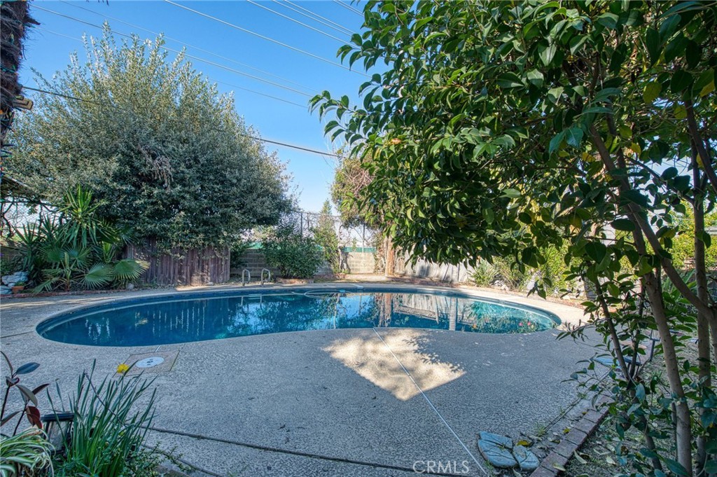 5435 N Bond St, Fresno, CA 93710