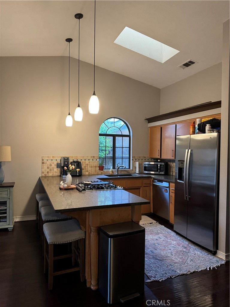 4800 W Crowley Ct, Visalia, CA 93291