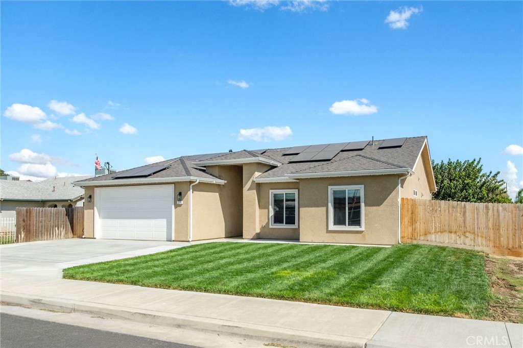 775 775 Kimball Ln, Hanford, CA 93230