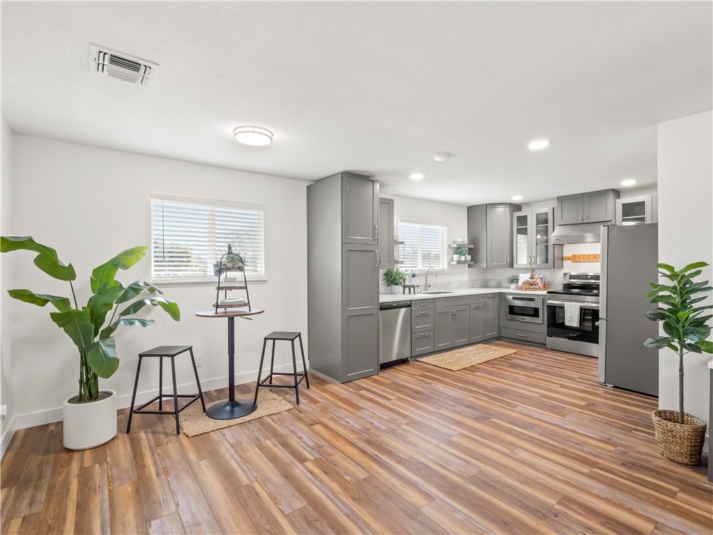 4785 E Washington, Fresno, CA 93702