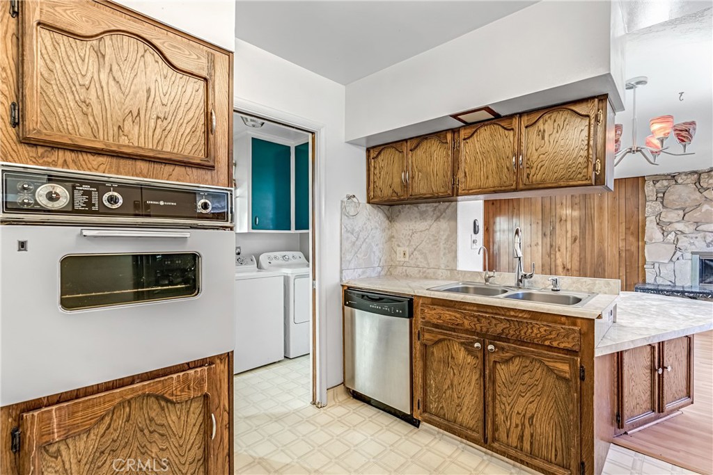 5694 N Winchester, Fresno, CA 93704