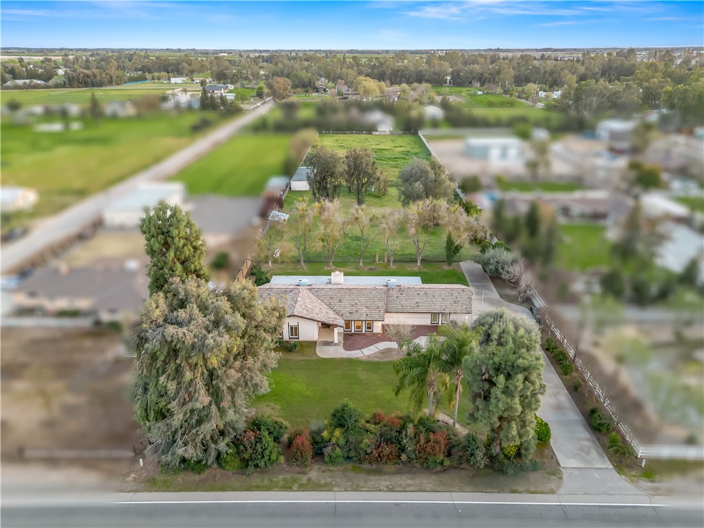 9321 E Bullard, Clovis, CA 93619