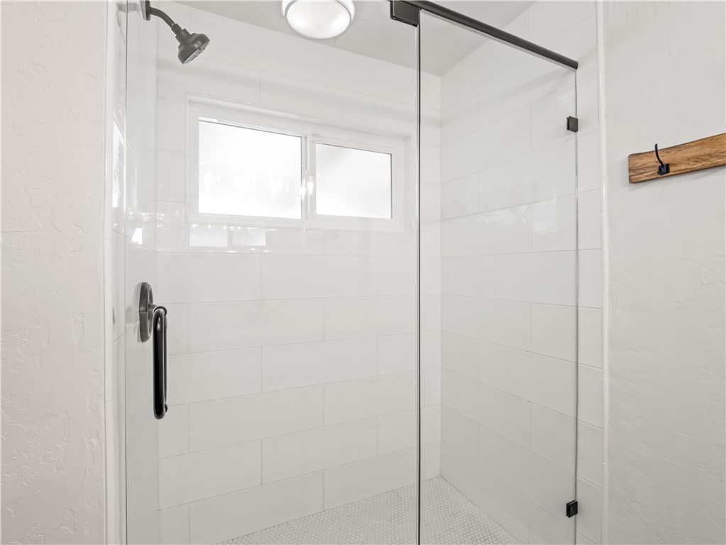 9321 E Bullard, Clovis, CA 93619