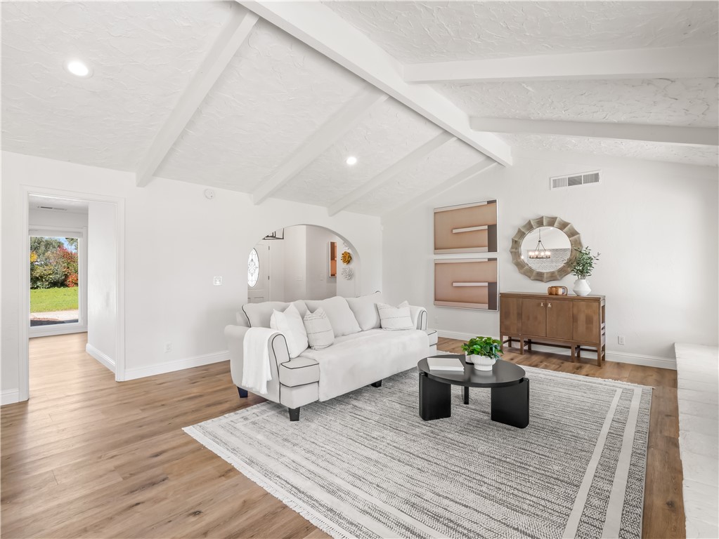 9321 E Bullard, Clovis, CA 93619