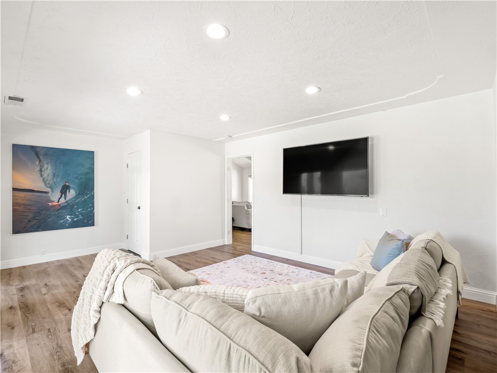 9321 E Bullard, Clovis, CA 93619