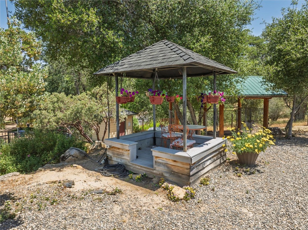 45740 Green Lake Ct, Coarsegold, CA 93614