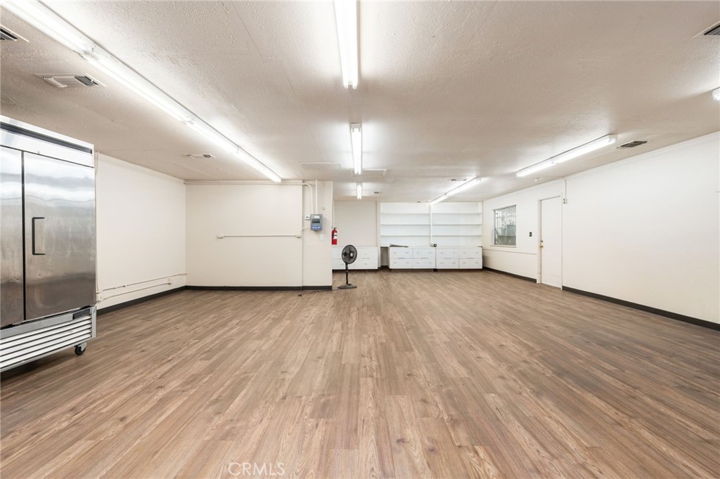 422 E Shields Ave, Fresno, CA 93704