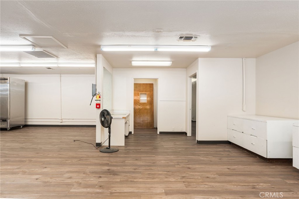 422 E Shields Ave, Fresno, CA 93704