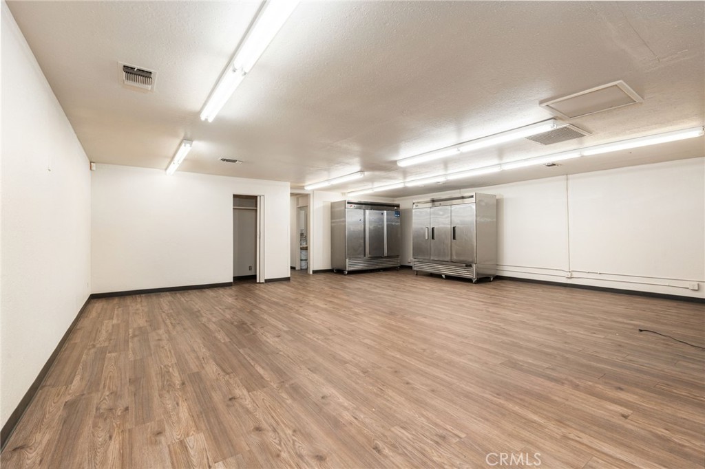 422 E Shields Ave, Fresno, CA 93704