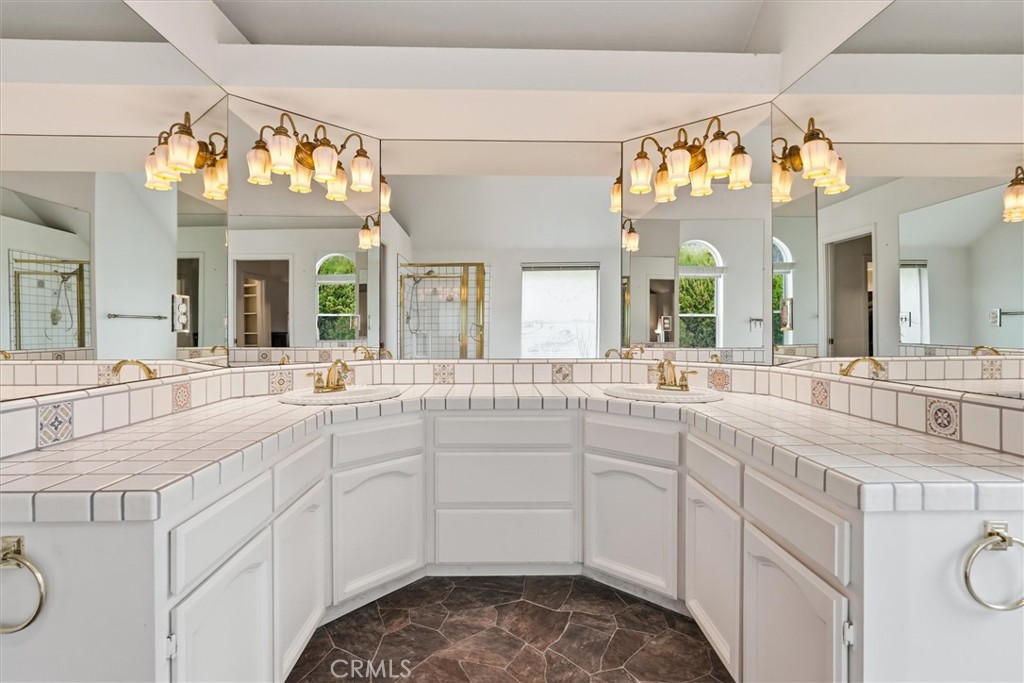 40484 Goldside Dr, Oakhurst, CA 93644