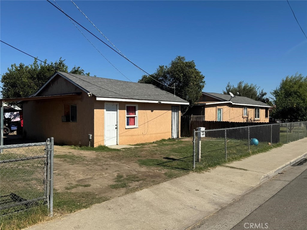 687 S 8th, Kerman, CA 93630