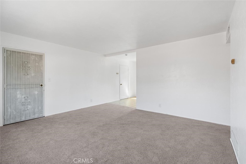 4584 E Tulare, Fresno, CA 93702