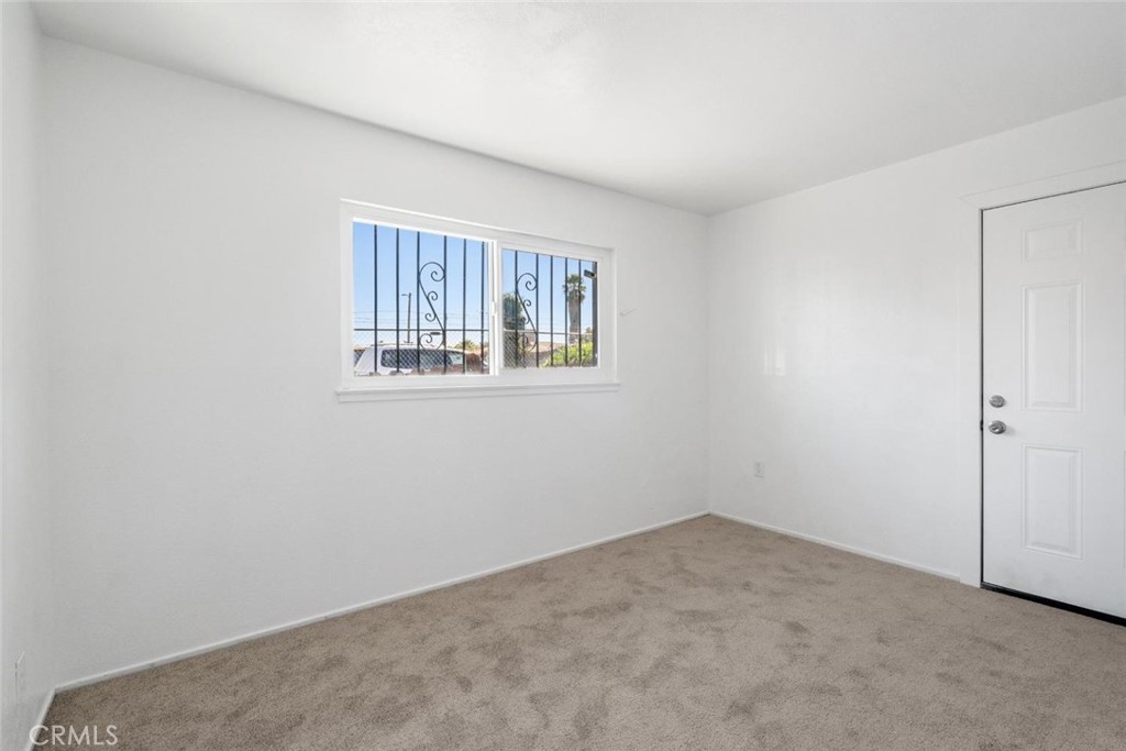 4584 E Tulare, Fresno, CA 93702