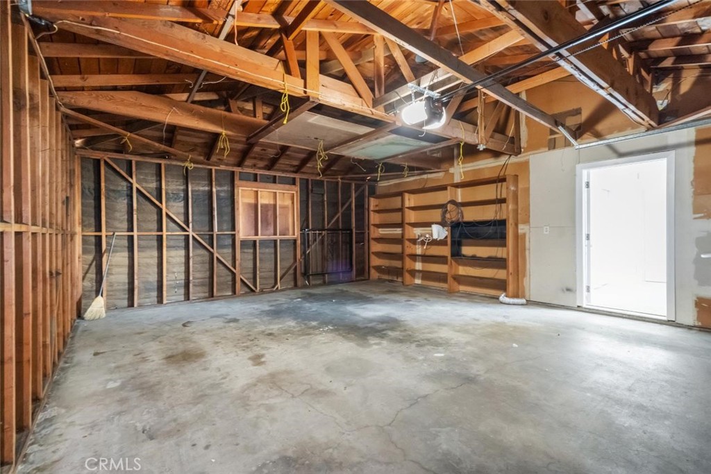 4584 E Tulare, Fresno, CA 93702