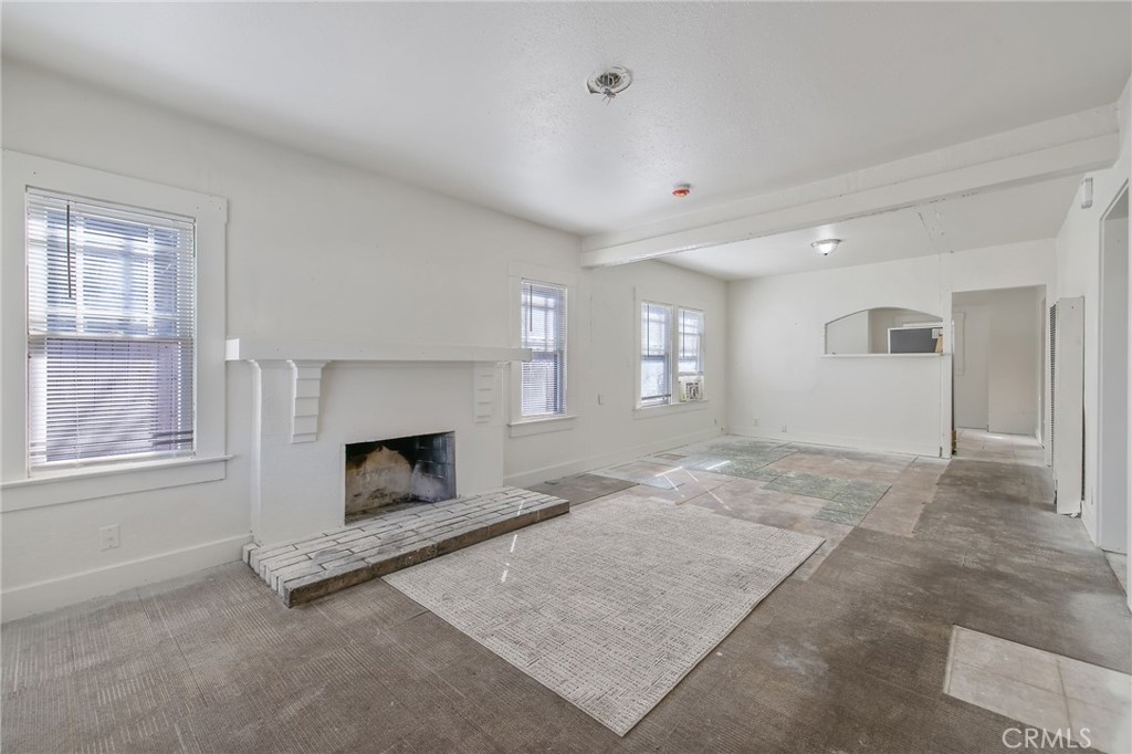 1247 N Ferger Ave, Fresno, CA 93728