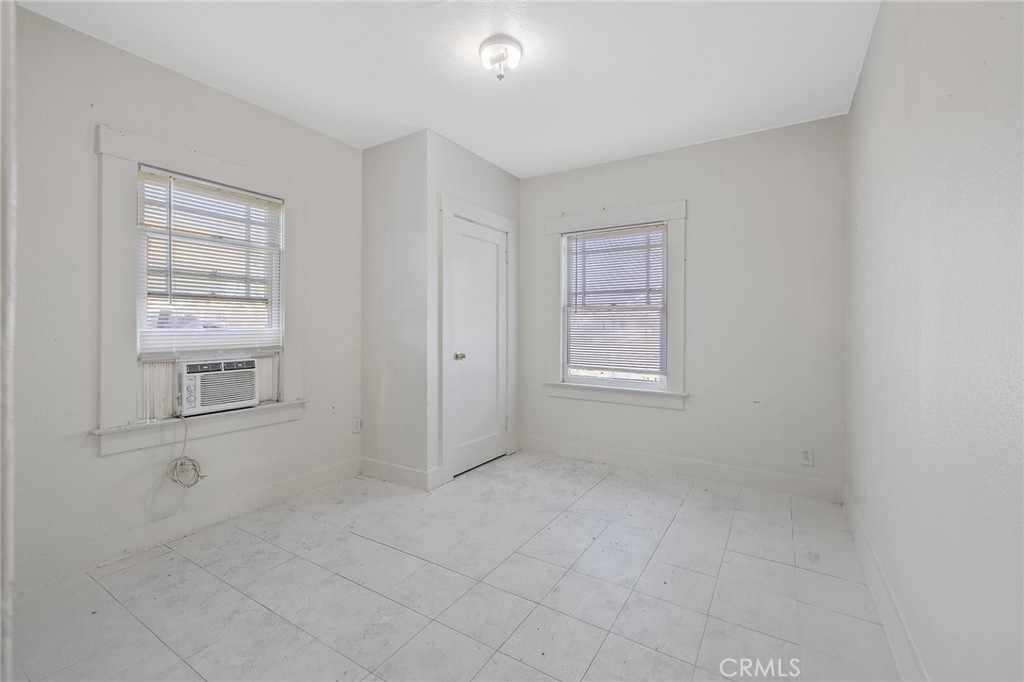 1247 N Ferger Ave, Fresno, CA 93728