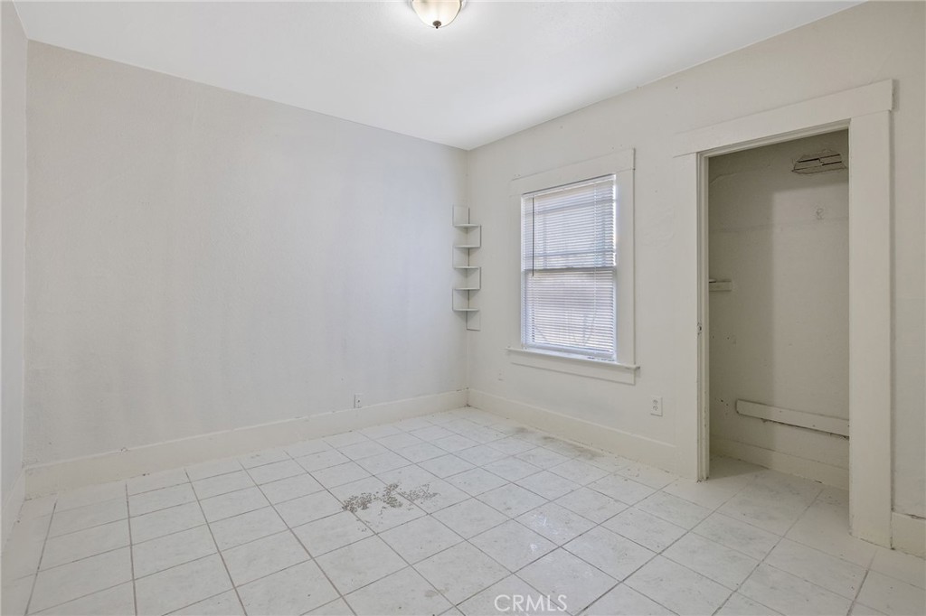 1247 N Ferger Ave, Fresno, CA 93728