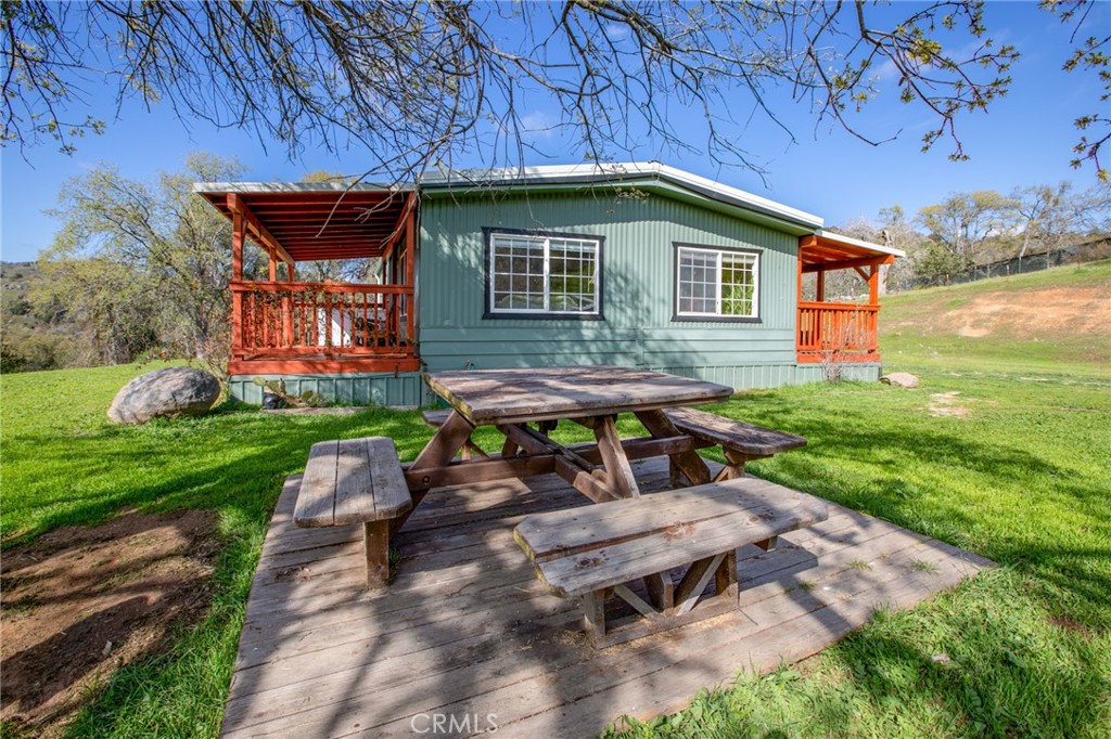 49980 Daffodil, Squaw Valley, CA 93675