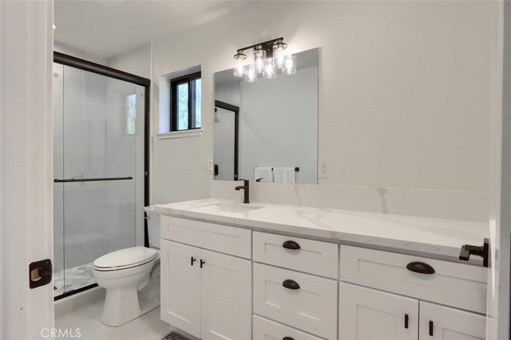 3181 B Triangle Park Dr, Mariposa, CA 95338