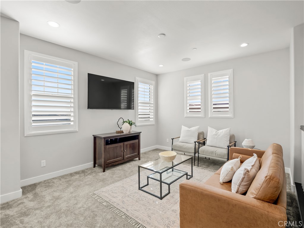 4483 Crown Bluffs Dr, Madera, CA 93636