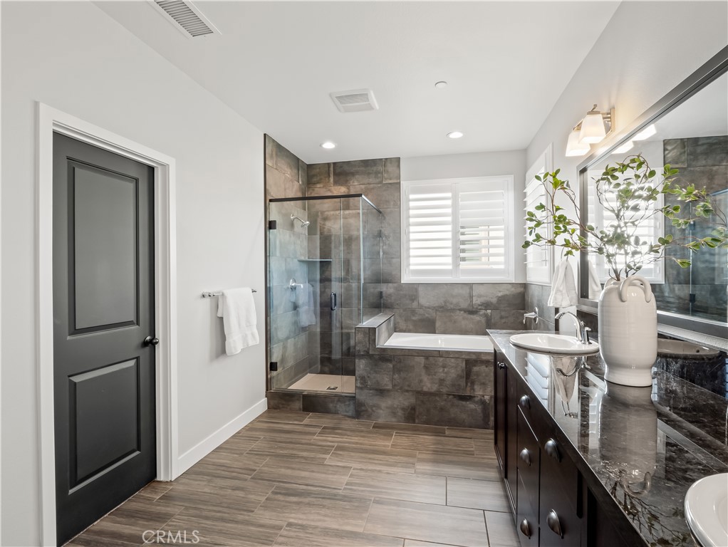 4483 Crown Bluffs Dr, Madera, CA 93636