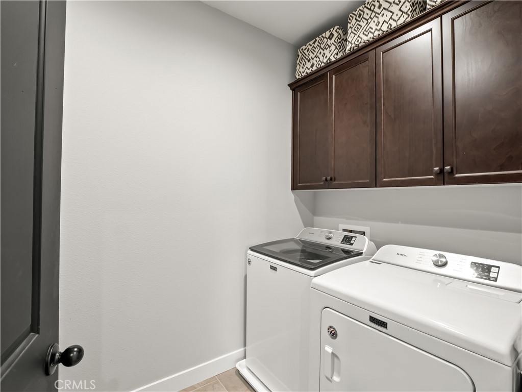 4483 Crown Bluffs Dr, Madera, CA 93636