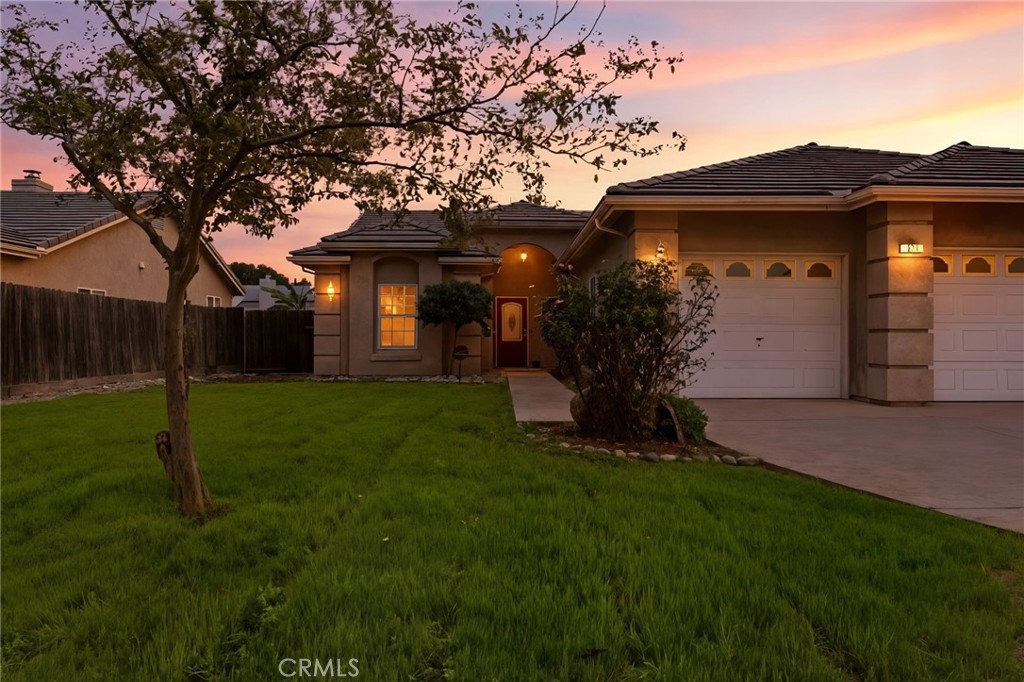 535 Mallard, Lemoore, CA 93245
