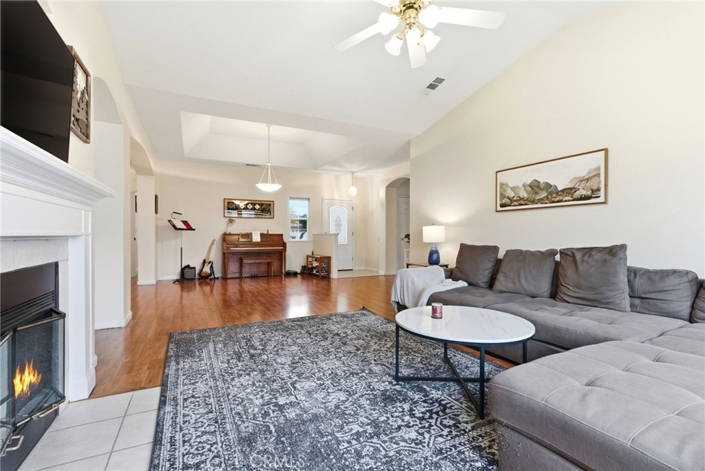 535 Mallard, Lemoore, CA 93245