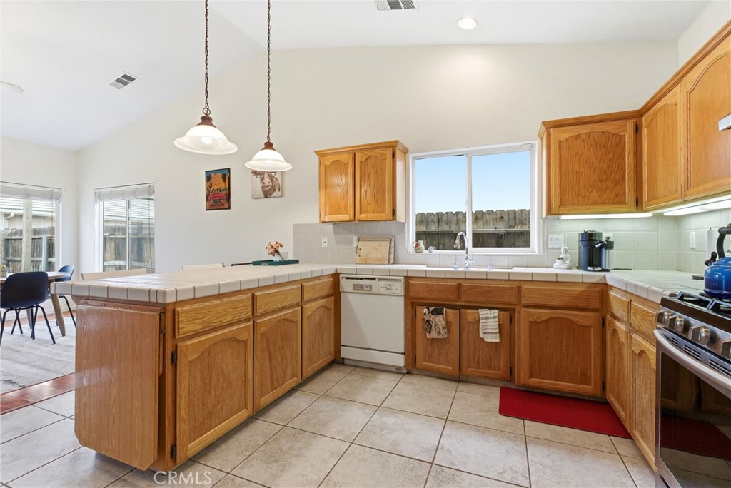 535 Mallard, Lemoore, CA 93245