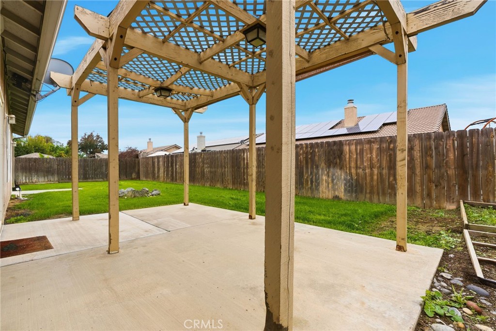 535 Mallard, Lemoore, CA 93245