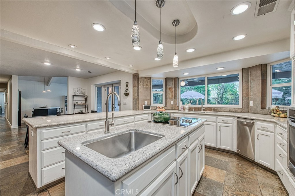 2649 Heritage Ave, Clovis, CA 93619