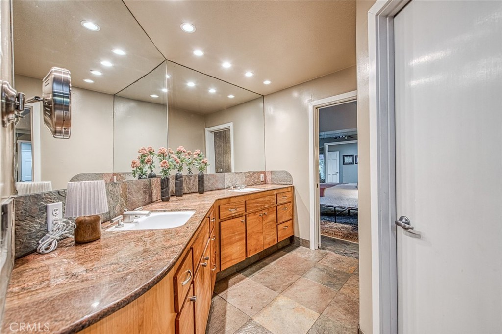 2649 Heritage Ave, Clovis, CA 93619