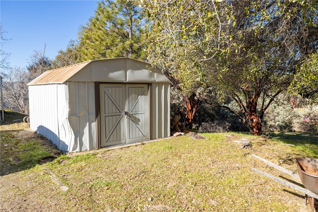 33030 Road 233, North Fork, CA 93643