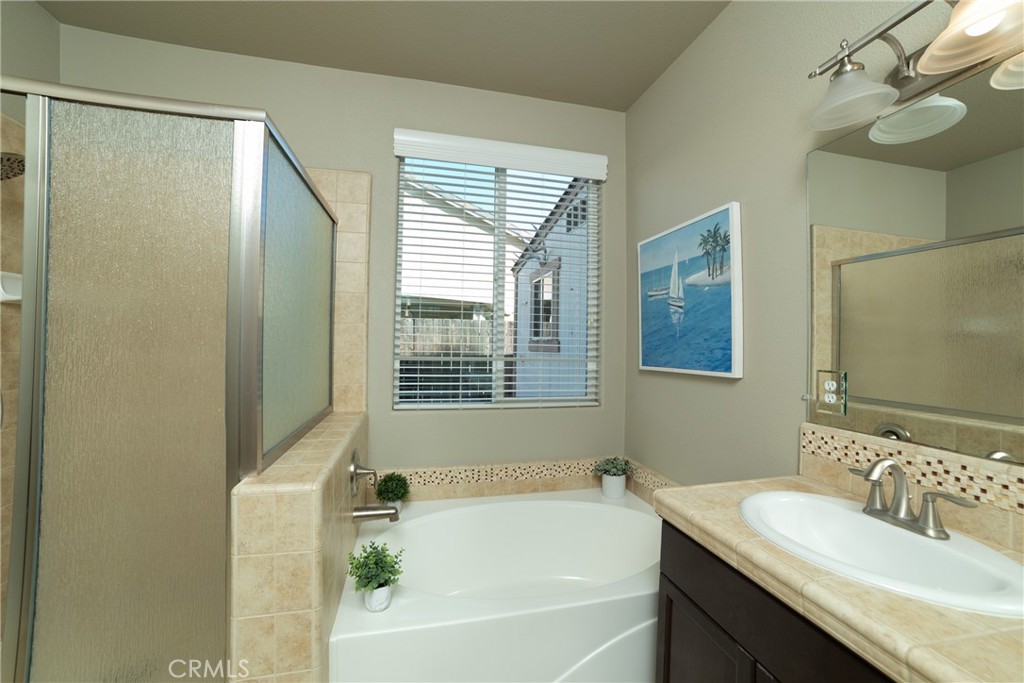 3350 Buckingham, Clovis, CA 93619