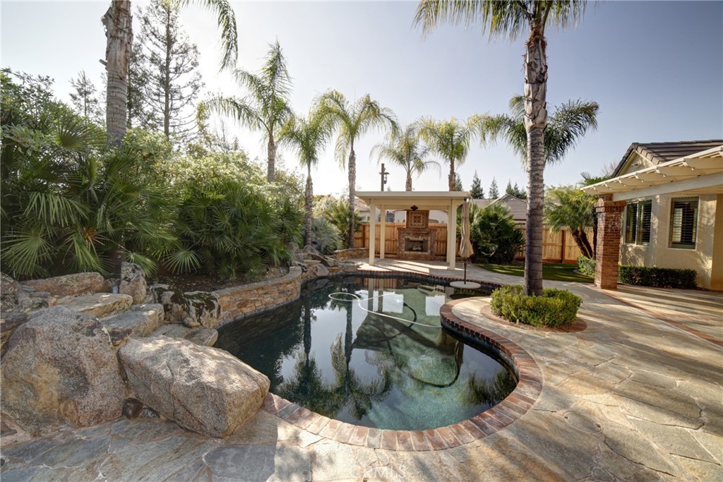 3350 Buckingham, Clovis, CA 93619